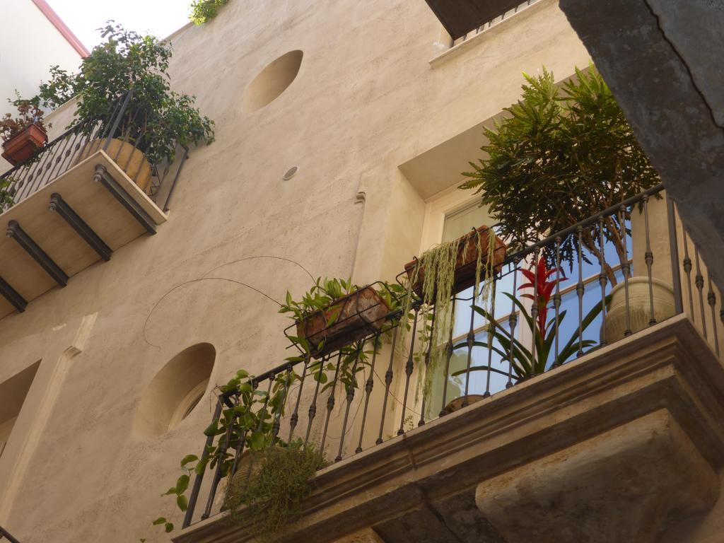 Appartamento In Palazzo Lampedusa パレルモ エクステリア 写真