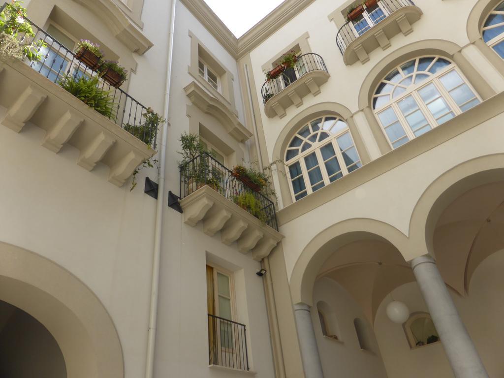 Appartamento In Palazzo Lampedusa パレルモ エクステリア 写真