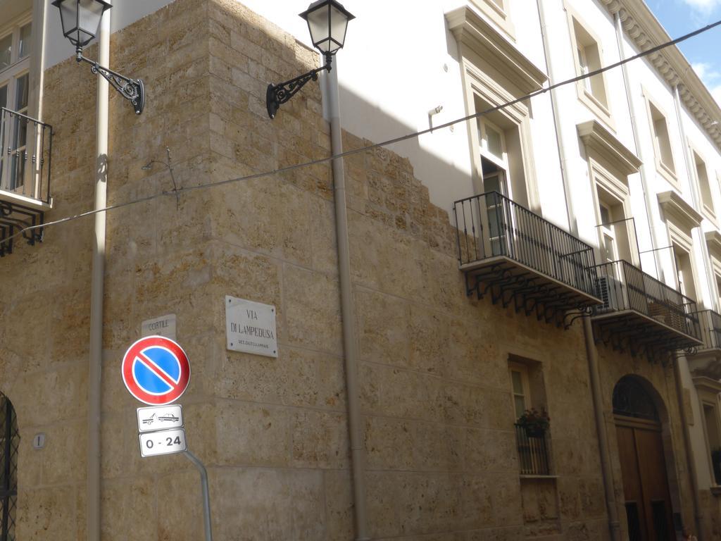Appartamento In Palazzo Lampedusa パレルモ エクステリア 写真